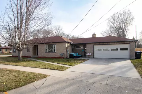 2100 S Jackson St, Appleton, WI 54915