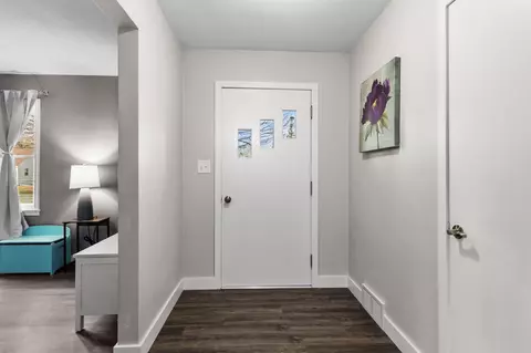Entry Way - 2100 S Jackson St, Appleton, WI 54915 photo 1 of 3