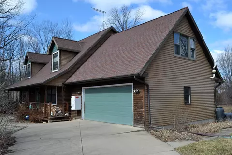 1610 Weyerhorst Creek Rd, Oshkosh, WI 54902