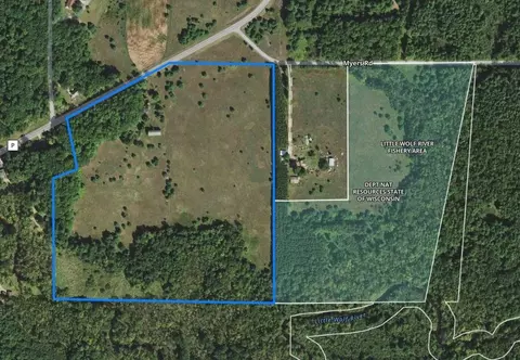 n11392 County Road P, Iola, WI 54945