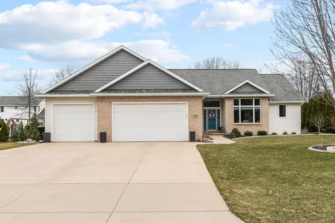 n7989 Creekside Drive, Sherwood, WI 54169
