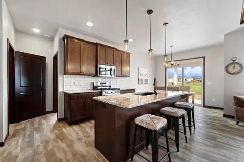 Kitchen - 3800 Teton Ln, Appleton, WI 54913 photo 1 of 2