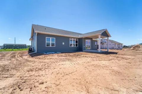 Exterior - 3800 Teton Ln, Appleton, WI 54913 photo 2 of 2
