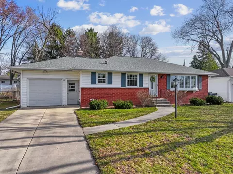 155 Gwynn St, Green Bay, WI 54301