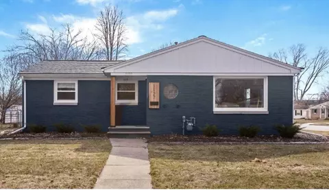 1127 Biemeret St, Green Bay, WI 54304