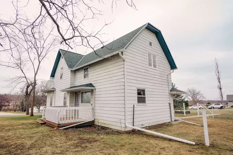 924 Berlin Rd, Ripon, WI 54971 photo 3