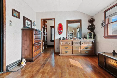 Entry Way - 1006 W Lorain St, Appleton, WI 54914 photo 2 of 2