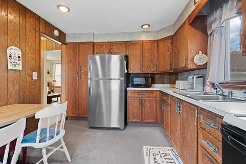 Kitchen - 1006 W Lorain St, Appleton, WI 54914 photo 2 of 3