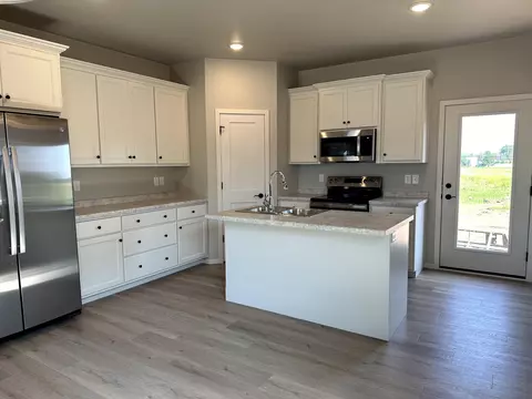 W6542 E Steamboat Lane, Appleton, WI 54915 photo 2