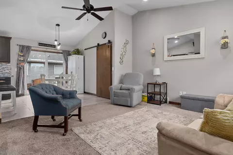 807 E Harding Dr, Appleton, WI 54915 photo 15
