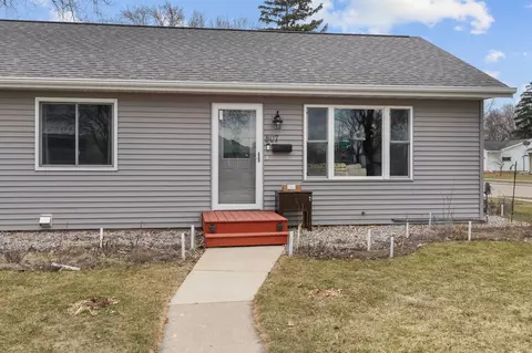 807 E Harding Dr, Appleton, WI 54915 photo 25
