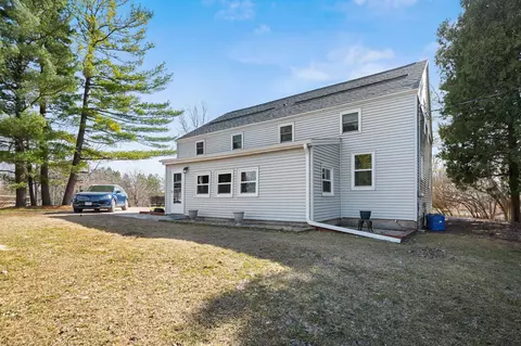 5128 Old 22 Rd, Gillett, WI 54124