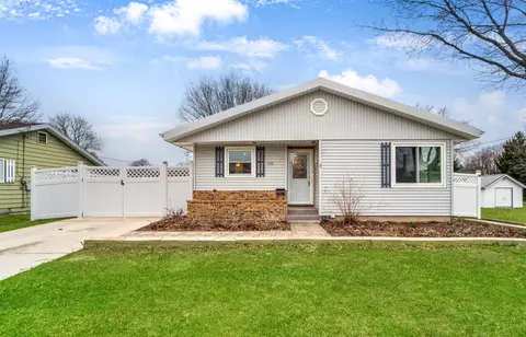 537 Water St, Chilton, WI 53014