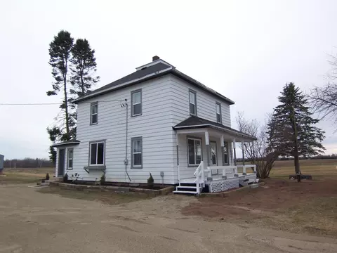 9327 Morgan River Rd, Oconto Falls, WI 54154