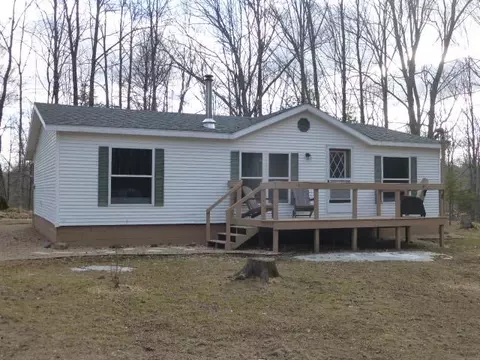 n12695 Bauer Lane, Athelstane, WI 54104
