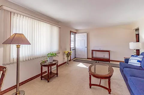 Entry Way - 3019 N Abendroth St, Appleton, WI 54914 photo 1 of 1