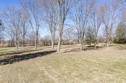 Exterior - 3019 N Abendroth St, Appleton, WI 54914 photo 9 of 12