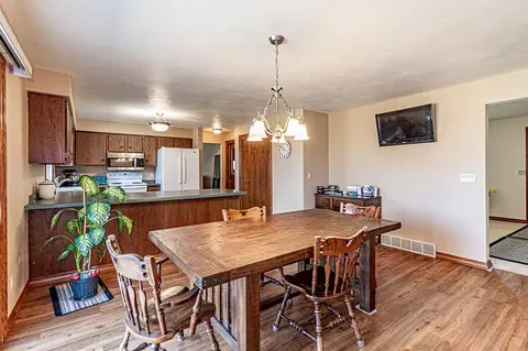 Dining - 3019 N Abendroth St, Appleton, WI 54914 photo 3 of 3