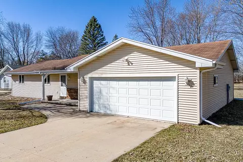 Exterior - 3019 N Abendroth St, Appleton, WI 54914 photo 5 of 12