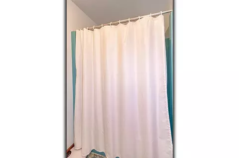 Bath - 3019 N Abendroth St, Appleton, WI 54914 photo 7 of 7