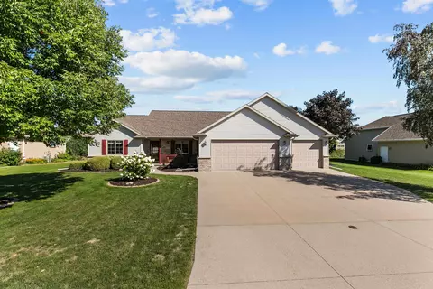 w6164 Shagbark Hickory Lane, Menasha, WI 54952