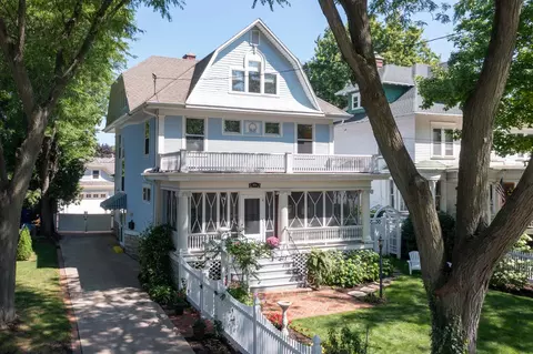 1004 Washington Ave, Oshkosh, WI 54901