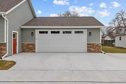 Exterior - 633 W Cedar St, Hilbert, WI 54129 photo 2 of 6