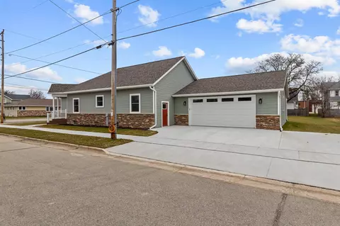 Exterior - 633 W Cedar St, Hilbert, WI 54129 photo 6 of 6