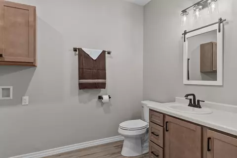 Bath - 633 W Cedar St, Hilbert, WI 54129 photo 2 of 7
