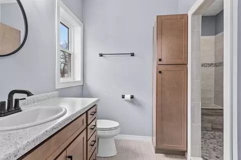 Bath - 633 W Cedar St, Hilbert, WI 54129 photo 6 of 7