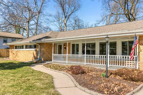Exterior - 1100 E Melrose Ave, Appleton, WI 54911 photo 4 of 5