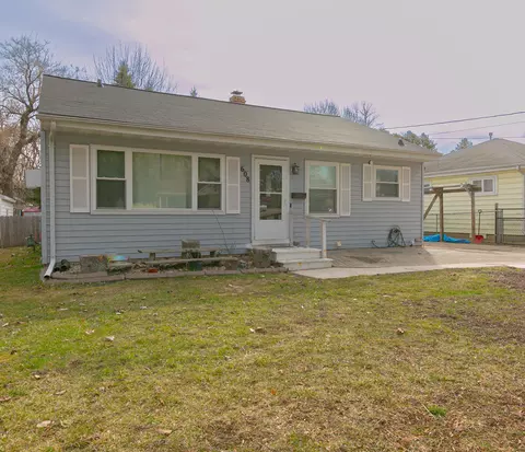 608 S Lee St, Appleton, WI 54915
