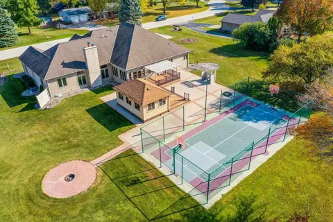 1348 Mourning Dove Ct, De Pere, WI 54115