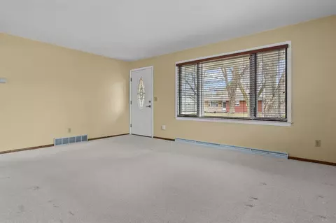 2600 S Eric Dr, Appleton, WI 54915 photo 11
