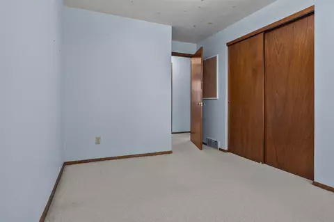 2600 S Eric Dr, Appleton, WI 54915 photo 17