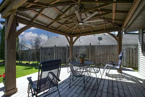Exterior - 2680 N Millbrook Rd, Appleton, WI 54914 photo 5 of 11