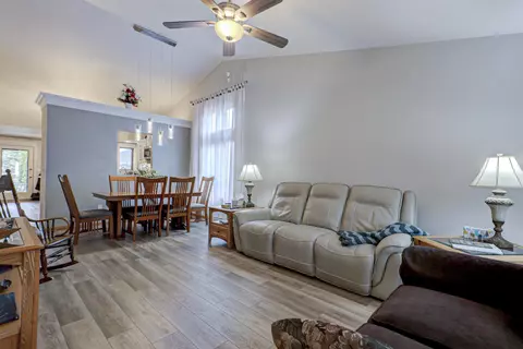 Living - 2680 N Millbrook Rd, Appleton, WI 54914 photo 3 of 3