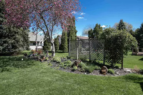 Exterior - 2680 N Millbrook Rd, Appleton, WI 54914 photo 9 of 11