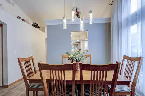 Dining - 2680 N Millbrook Rd, Appleton, WI 54914 photo 2 of 2