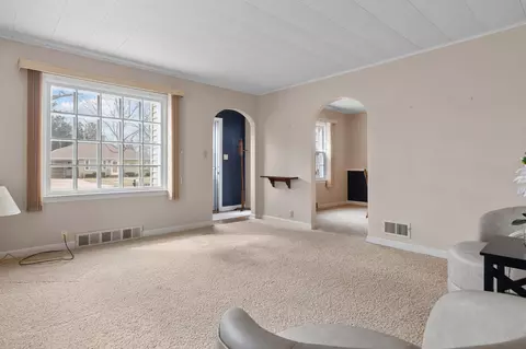616 N Douglas St, Appleton, WI 54914 photo 3