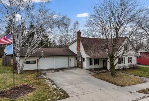 432 Main St, Casco, WI 54205