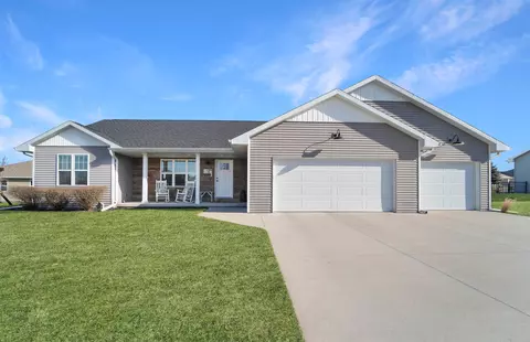 w6384 Birmingham Street, Greenville, WI 54942