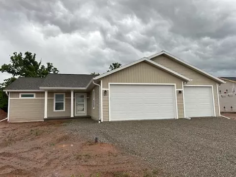 2171 White Dove Ln, Kaukauna, WI 54130