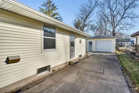 527 E Wilson Ave, Appleton, WI 54915 photo 11