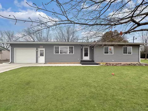 539 E Foelker St, Gillett, WI 54124