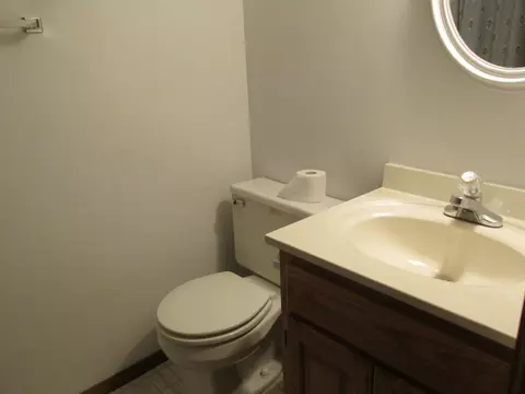 809 S Midpark Dr, Appleton, WI 54915 photo 17