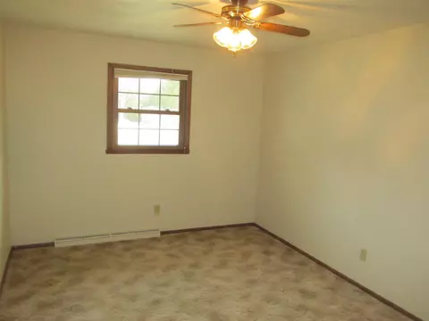 809 S Midpark Dr, Appleton, WI 54915 photo 13