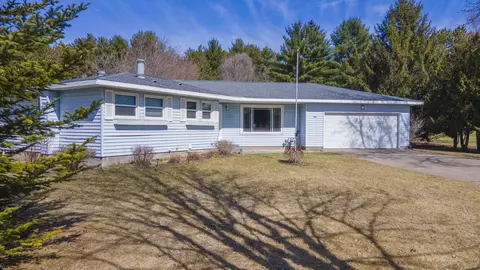 Exterior - 722 East Rd, Plainfield, WI 54966 photo 2 of 8