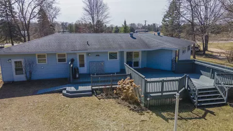 Exterior - 722 East Rd, Plainfield, WI 54966 photo 4 of 8