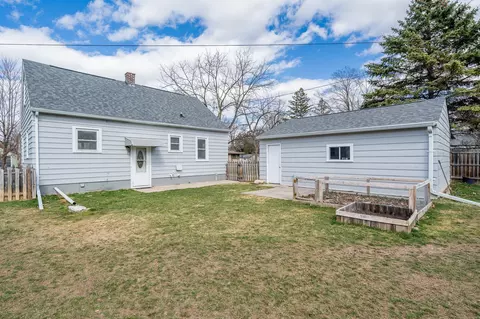 Exterior - 945 Short St, Appleton, WI 54915 photo 3 of 5